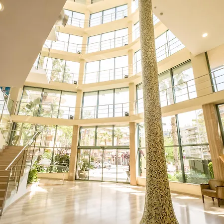 Otel California Palace 4*